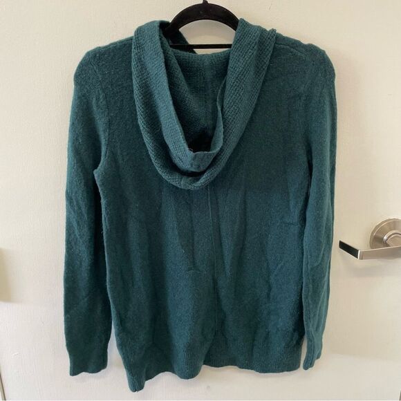 Lands End Green Hooded Sweater Size XS - Picture 2 of 4